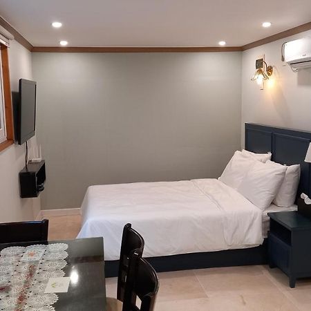 Moon On The Cloud Villa Yeongwol Екстериор снимка