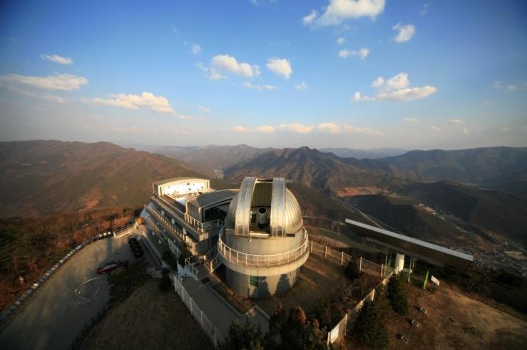 Moon On The Cloud Villa Yeongwol Екстериор снимка