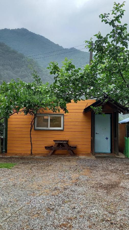 Moon On The Cloud Villa Yeongwol Екстериор снимка