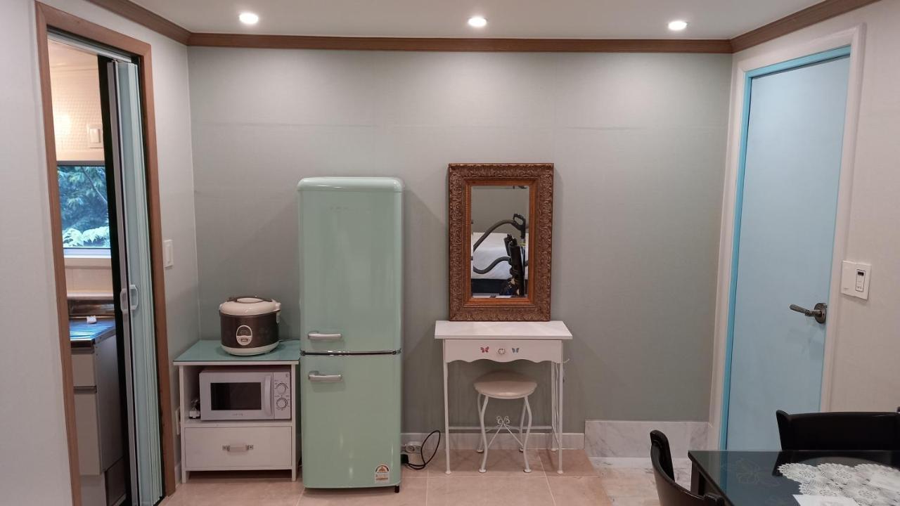 Moon On The Cloud Villa Yeongwol Екстериор снимка
